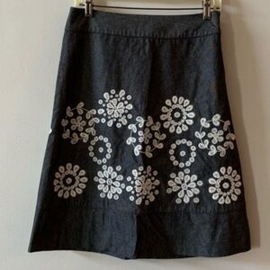 NWOT  Ann Taylor Embroidered A-line Midi Skirt - Size 2